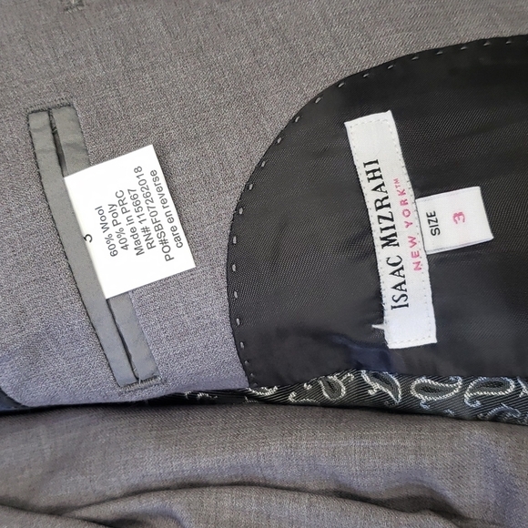 Isaac Mizrahi Boys Slim 2 Piece Suit - Picture 5 of 6